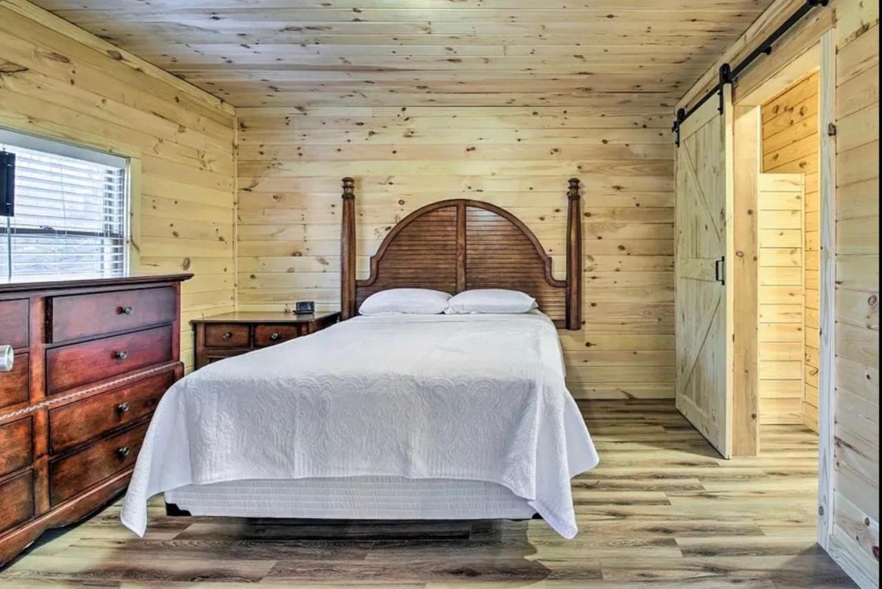 Smokey Mountain Hideaway